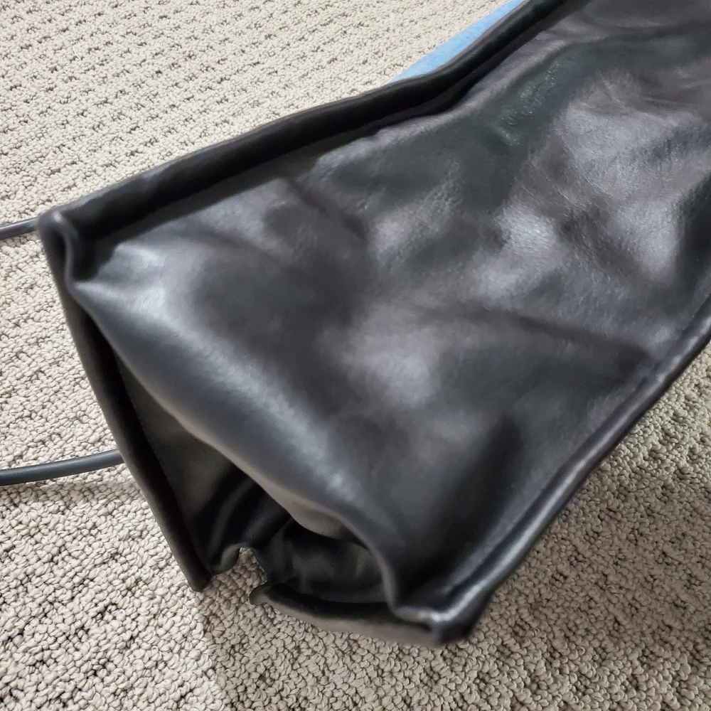 3/$100 Authentic Kenzo Tote - Picture 6 of 16
